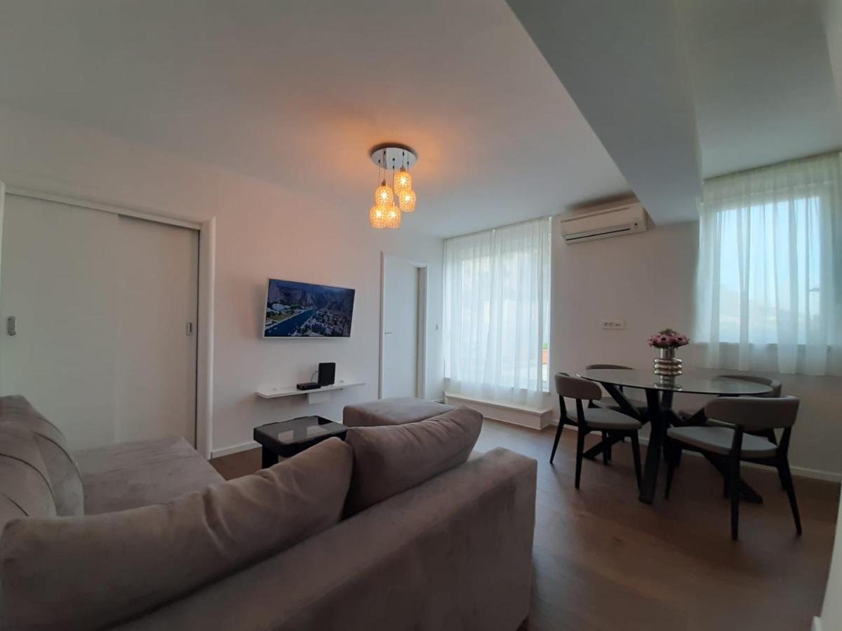 Appartement Penthouse Maremonte à Omiš Extérieur photo